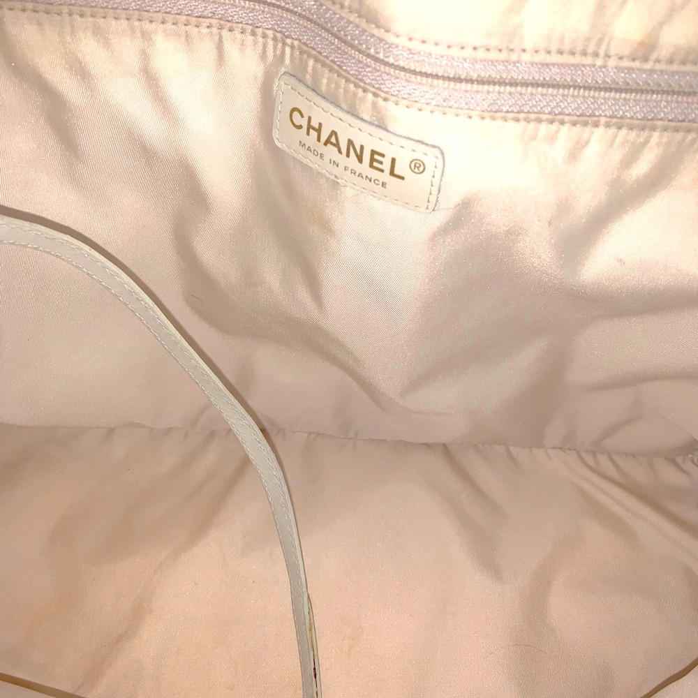🎀SOLD🎀 Chanel Travel Tote Bag - Picture 13 of 14